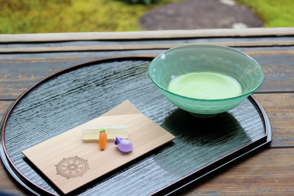 御抹茶とお干菓子2014・6・28WEB